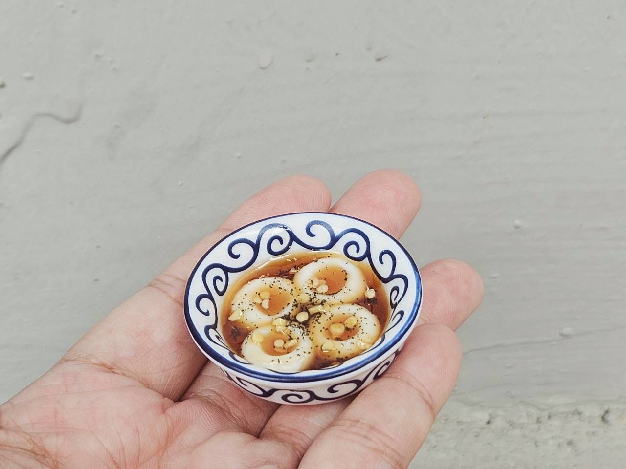 掌心上的袖珍牛汶水